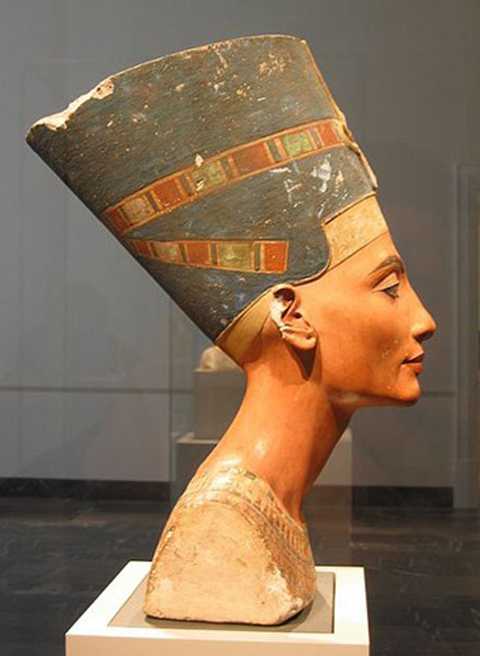Nefertiti: Nữ hoàng Ai Cập