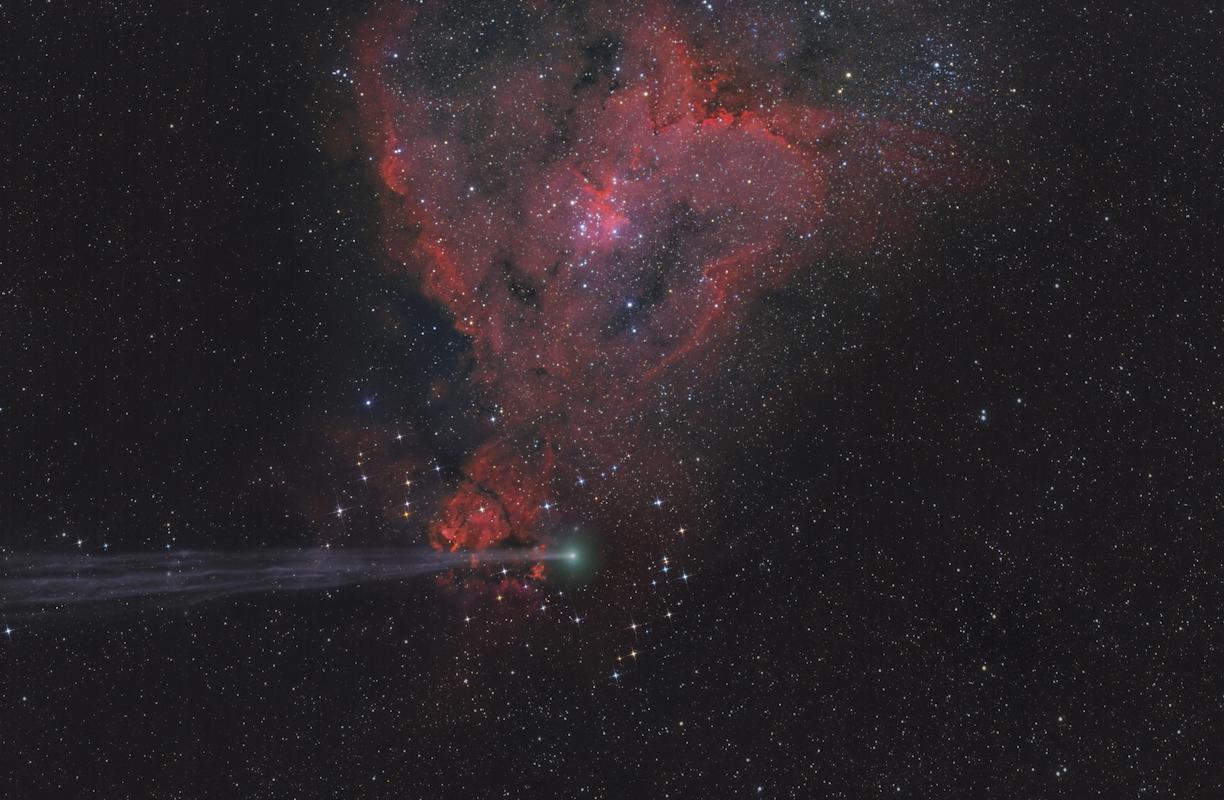 Mũi tên bỏ lỡ trái tim © Lefteris Velissaratos, Nhiếp ảnh gia thiên văn của Năm Hành tinh, Sao chổi và Tiểu hành tinh Người chiến thắng năm 2015